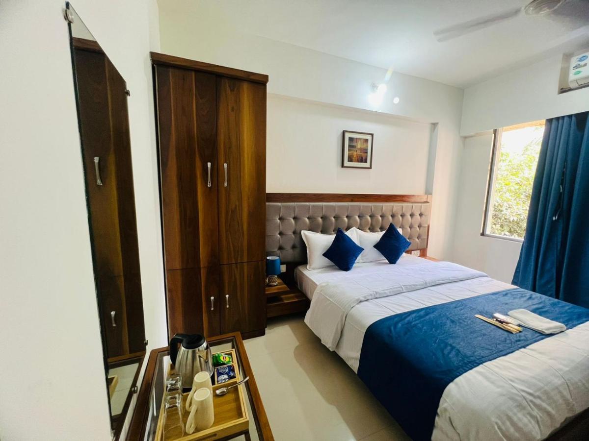 Three-Bedroom Superior Apartment