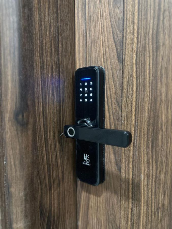 شقة بتصميم أنيق بصالة وغرفة نوم - B&B Buraidah