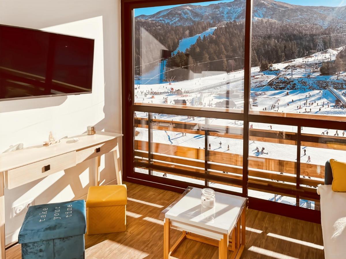 Le Haut Griou aux pieds sur les pistes, 8pers, cœur station, Le Lioran - Chambres d’hôtes Laveissière