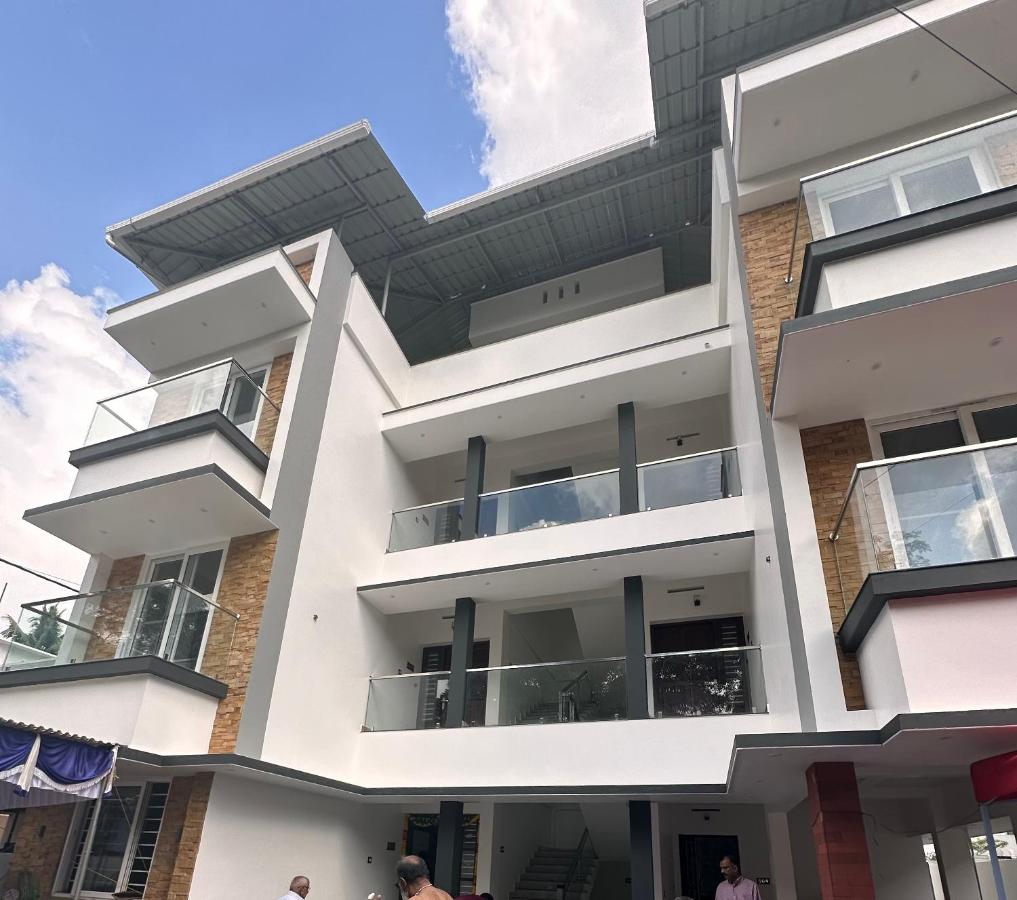 G3 Gayathri Enclave Fully furnished 2BHK Apartment - Ferienwohnung