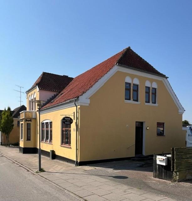 Folsted - Værelse 103 med eget badeværelse og fri parkering - Bed and Breakfast Nørre Bindslev