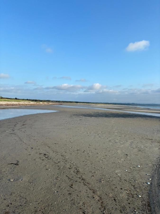 Sommerhus i nærheden af strand og skov - Bed and Breakfast Højby