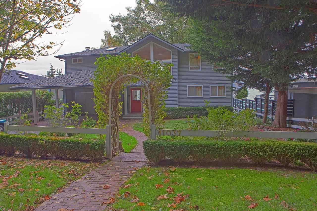Four Stone Beach House - B&B