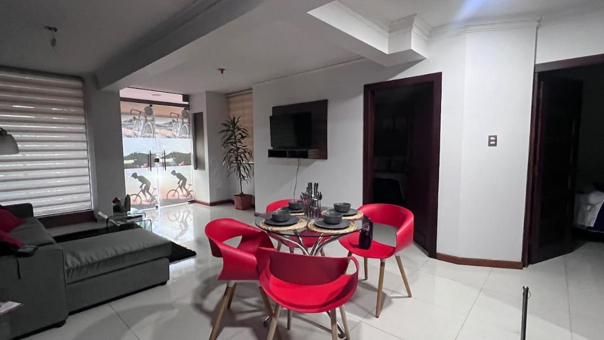 Departamento Zona Norte Garage Independiente - Bed and Breakfast