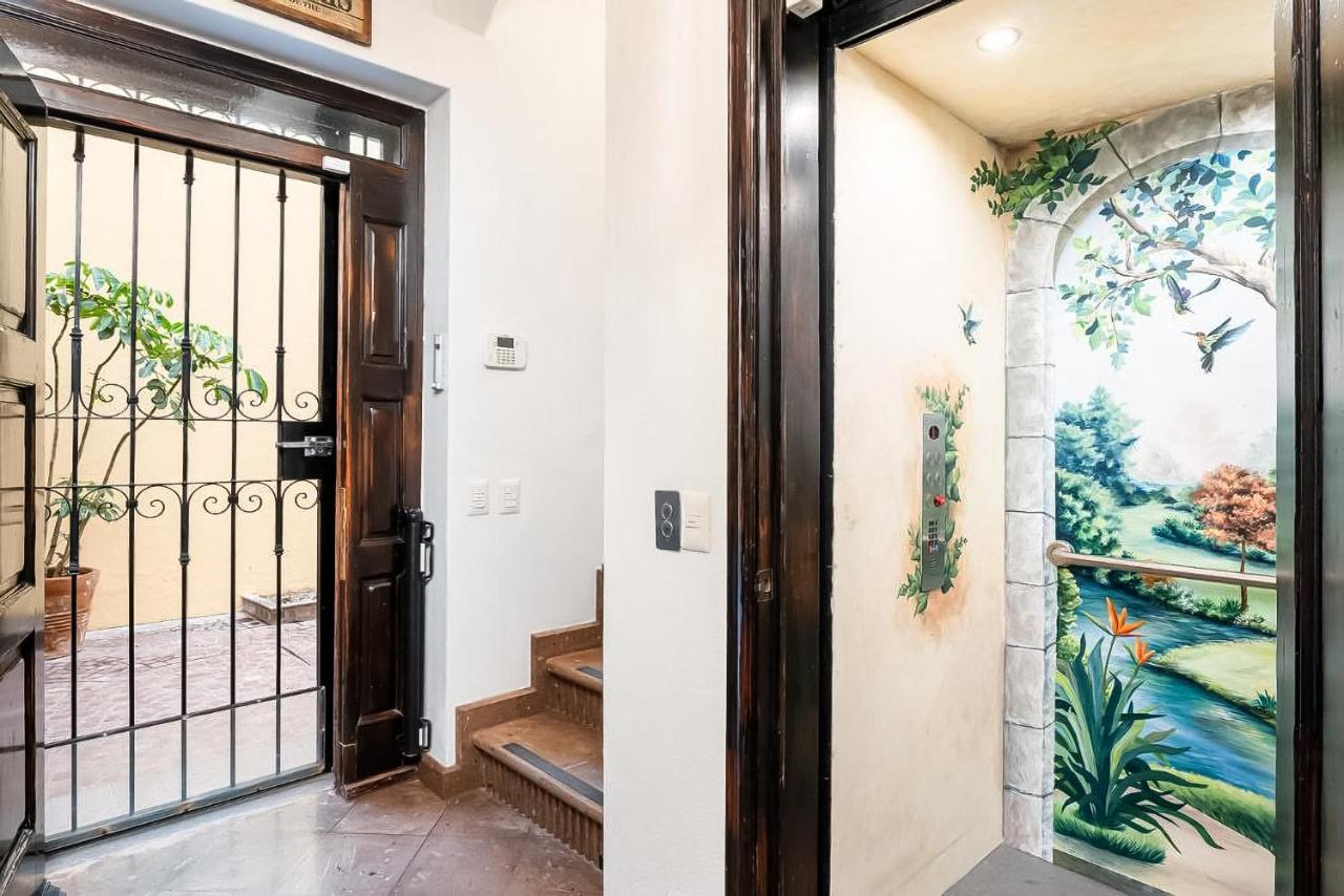 Casa Elegante, 3BR Modern Retreat in Centro San Miguel de Allende - B&B San Miguel de Allende