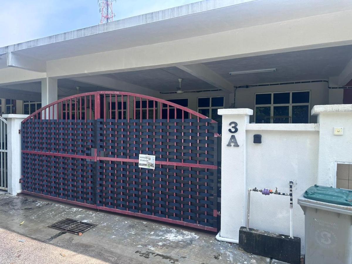 Ramadhan PD 13pax Teluk Kemang - B&B Kampung Tanah Merah