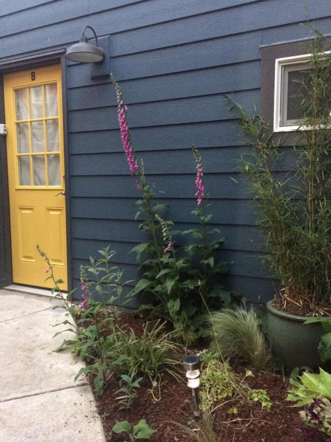Cozy Alley Cottage, Concordia, Alberta Arts, NE PDX - B&B