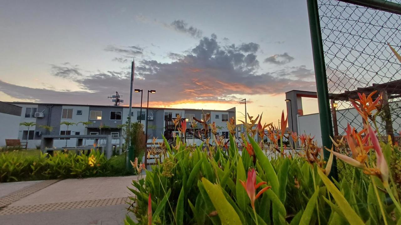 Apartamento no condomínio Vivendas do Rio 1 - Chambres d’hôtes