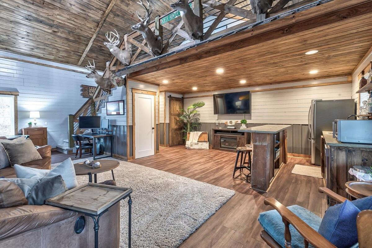 The Woodsy Retreat - B&B