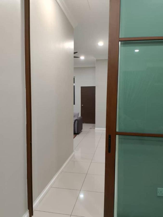 N&S Homestay Olak Lempit at Banting - B&B
