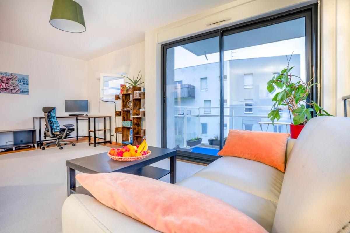 Mail Pablo Picasso BIS -Parking - B&B Nantes