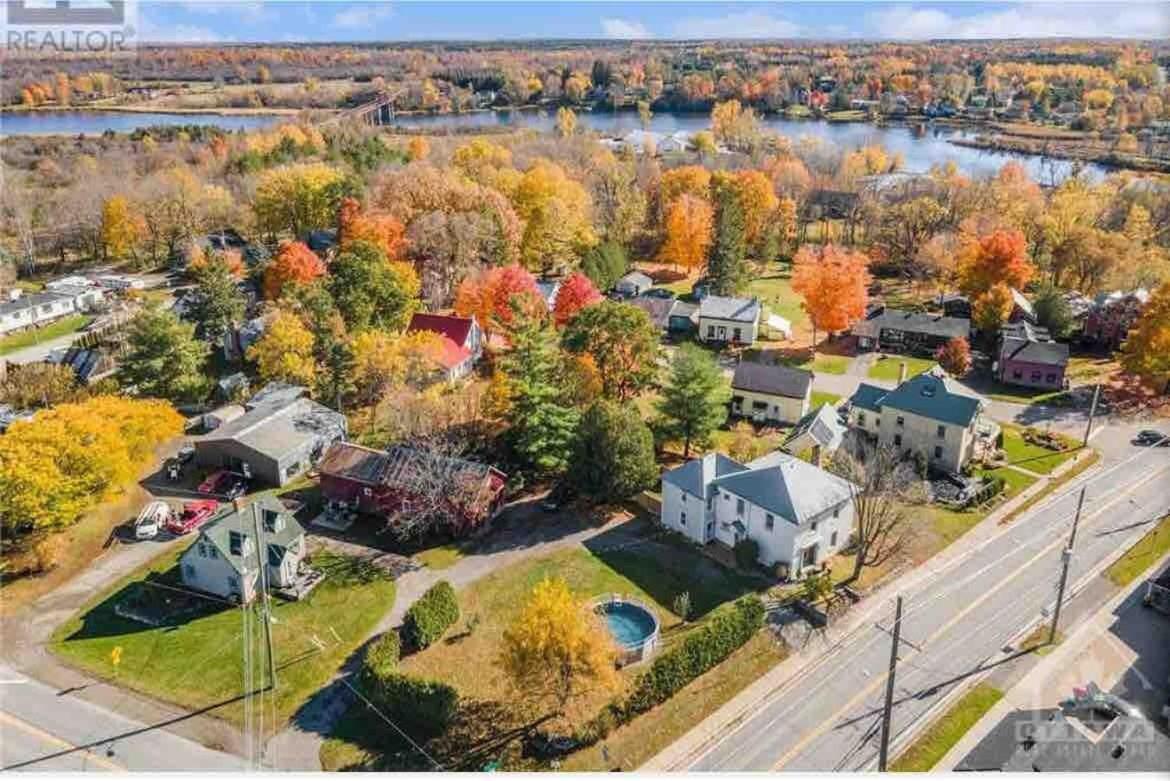 Cozy Merrickville Guest House - B&B