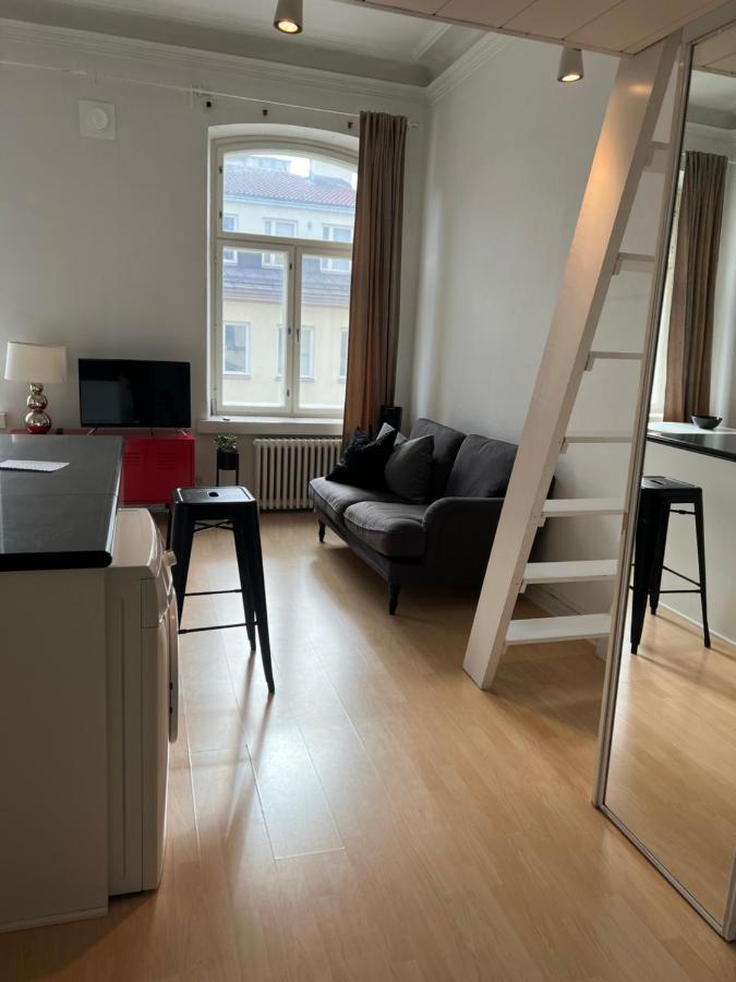 Elegant studio apartment in down town Helsinki - B&B Helsinki