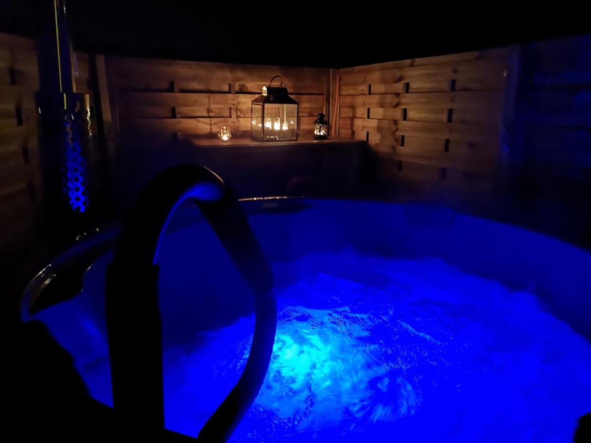 Romantischer POD - Gegen Aufpreis mit Hot Tub - Whirlpool & Sauna - Chambres d'hôtes Hohenberg an der Eger