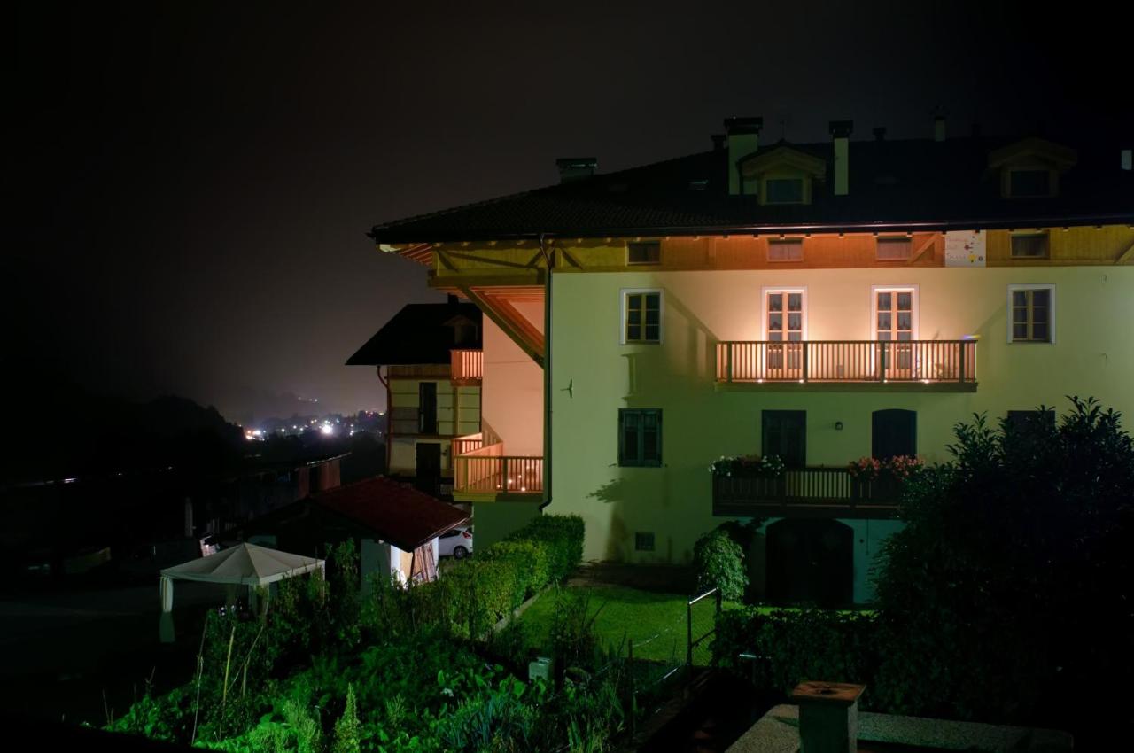 Appartamenti Sissi - Chambres d'hôtes Commezzadura