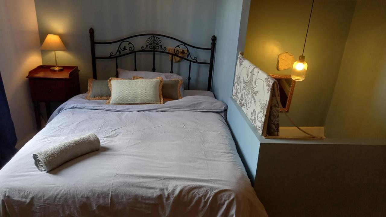 La Petite Maison à Beaulieu - B&B