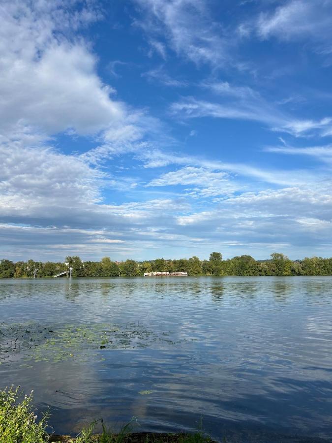 Appartement Business Lyon nord Gare & A6 - B&B Saint-Germain-au-Mont-d'Or