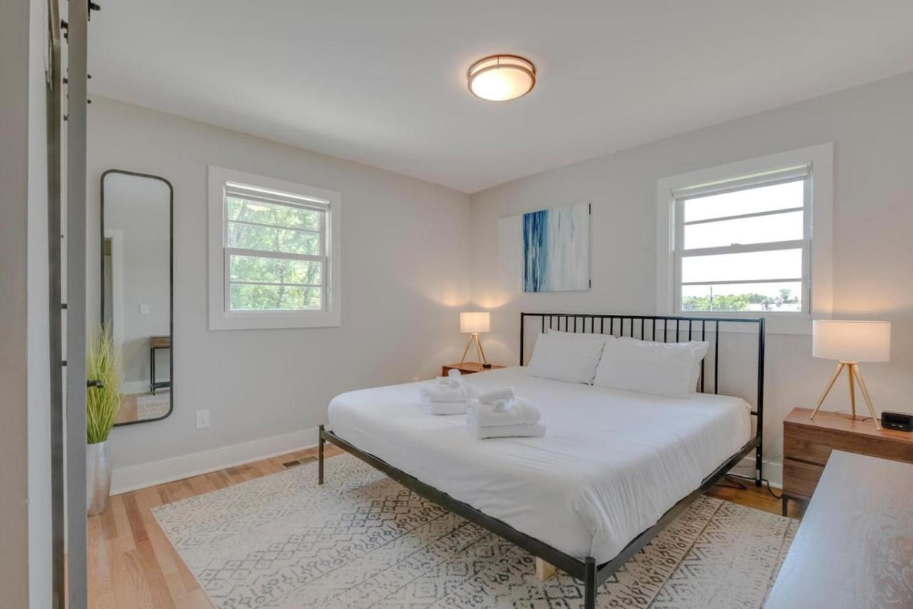 Ultra Country Retreat Historic Franklin Bungalow - B&B