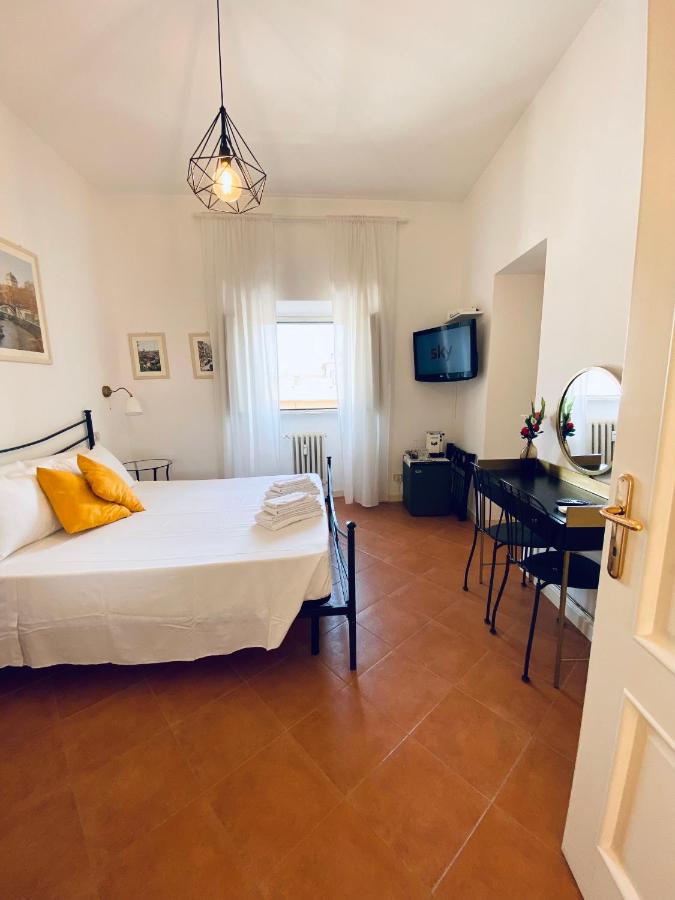 Double room overlooking the Basilica 