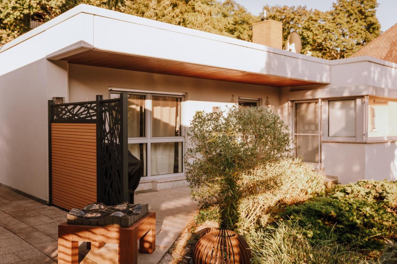 Hollands Ferienhaus Genuss am Wald mit Stil 2 SZ Fahrradgarage Klimaanlage - Bed and Breakfast Klingenberg am Main