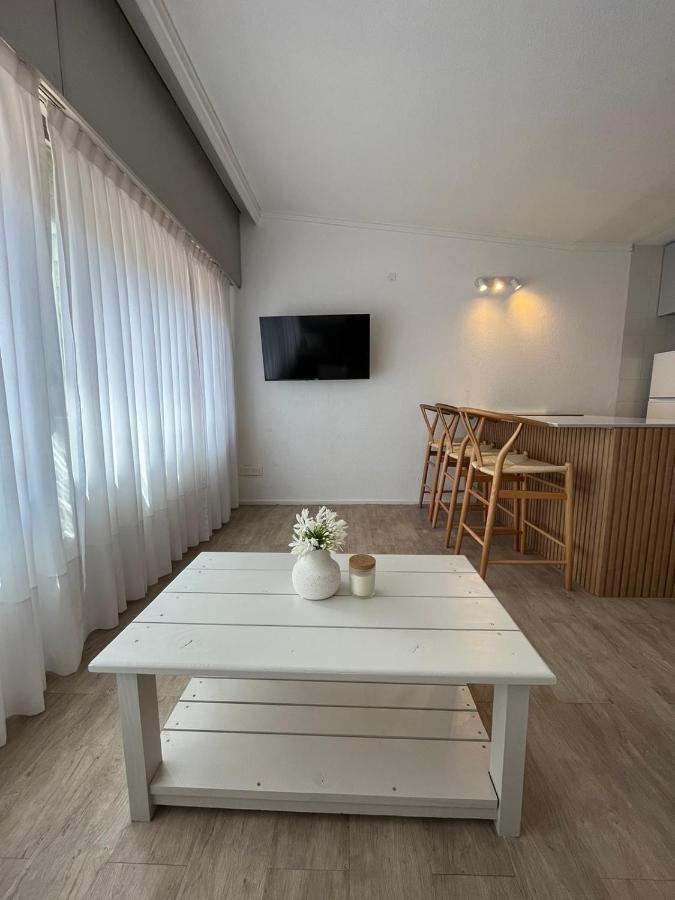 Apto nuevo a una cuadra del mar - B&B Punta del Este