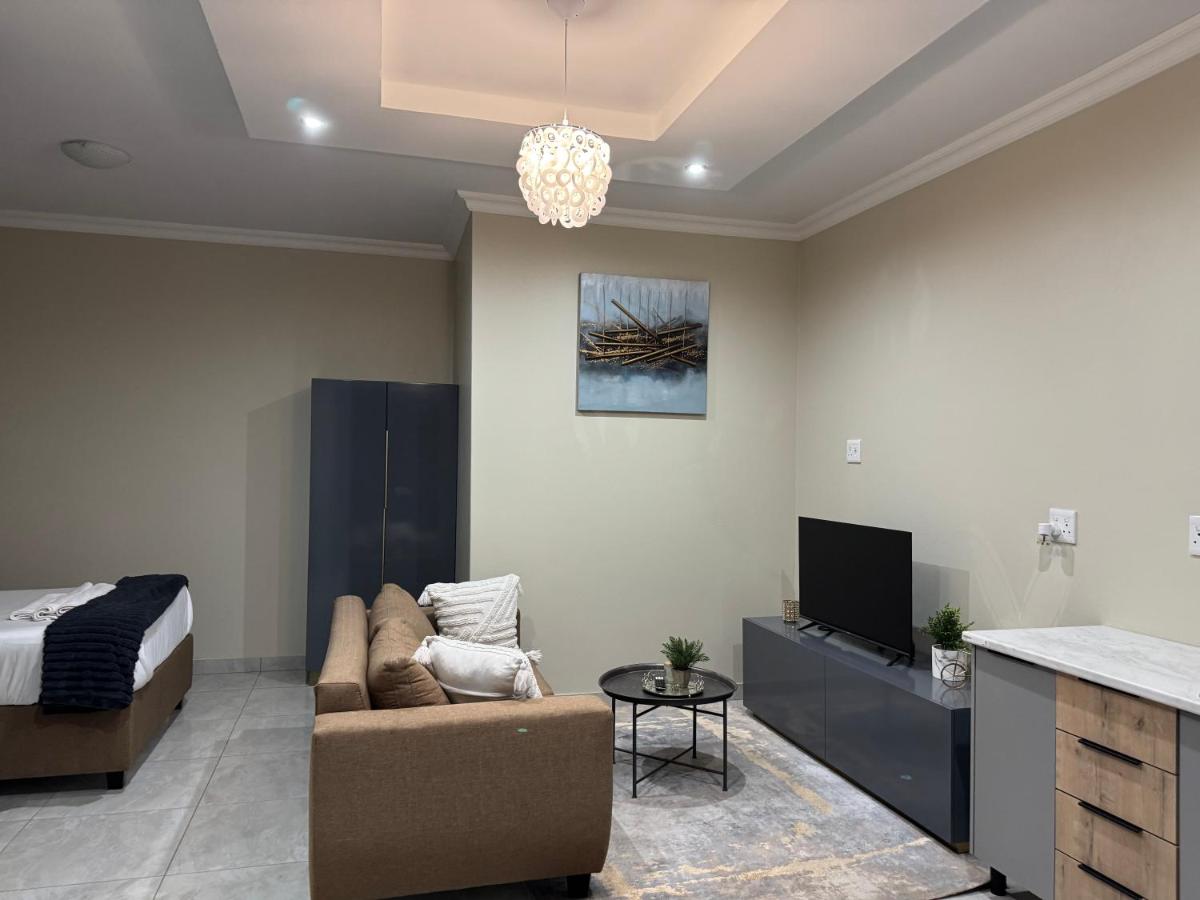 Standard Double Suite