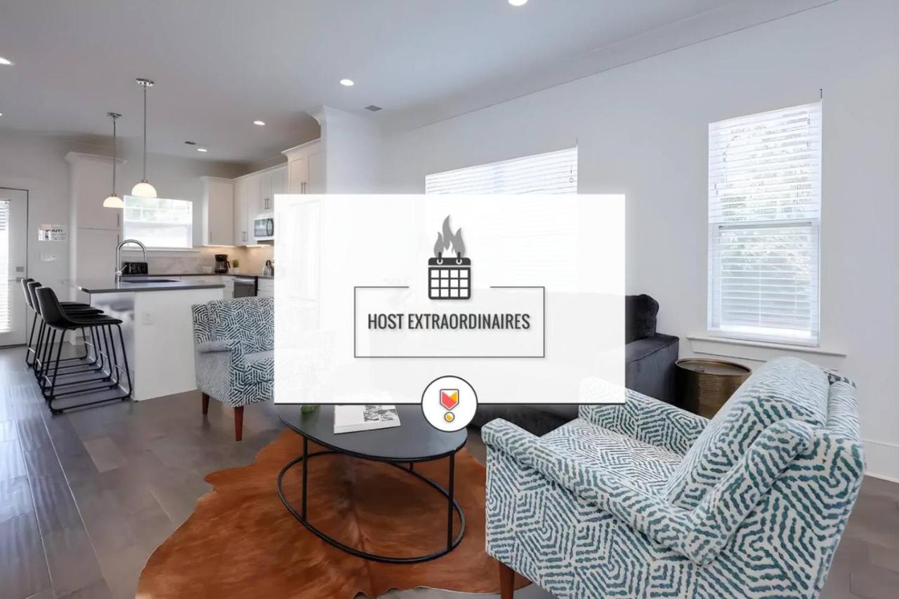 Ten Minutes to Broadway Luxurious Gated Townhome - B&B