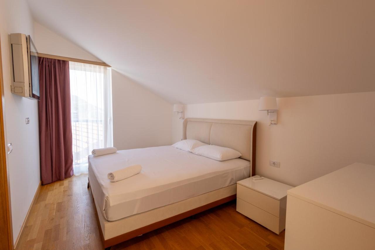 Appartement met 3 Slaapkamers en Uitzicht op Zee