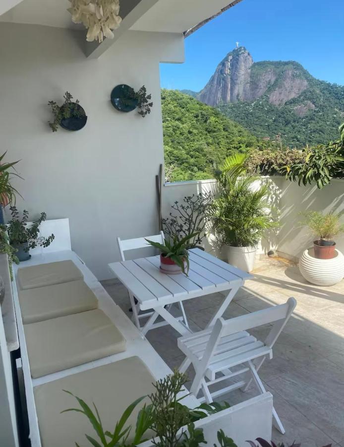 Spacious Room at Casa Danni - B&B Rio de Janeiro