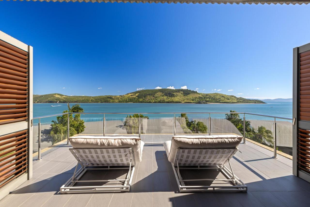 4 bedroom sea view back row villa – Villa 31