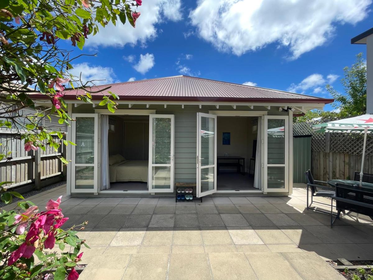 Cosy & new CNZhouse with yard - B&B