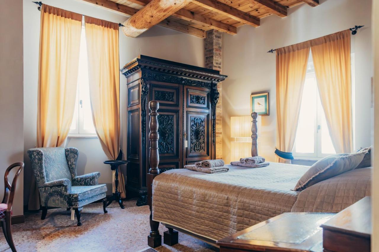 Deluxe Double Room with Extra Bed