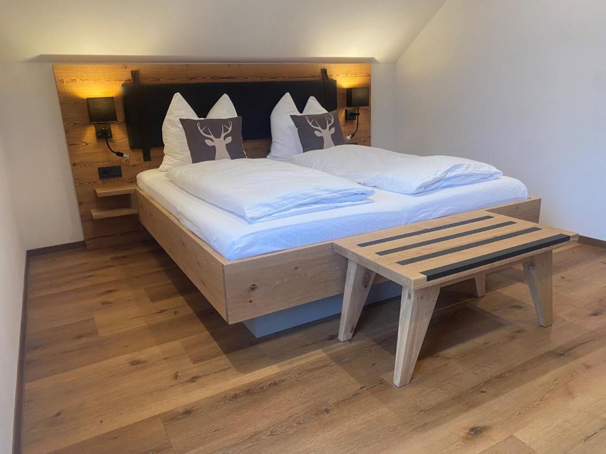 Appartement met 1 slaapkamer, balkon en uitzicht op de bergen.