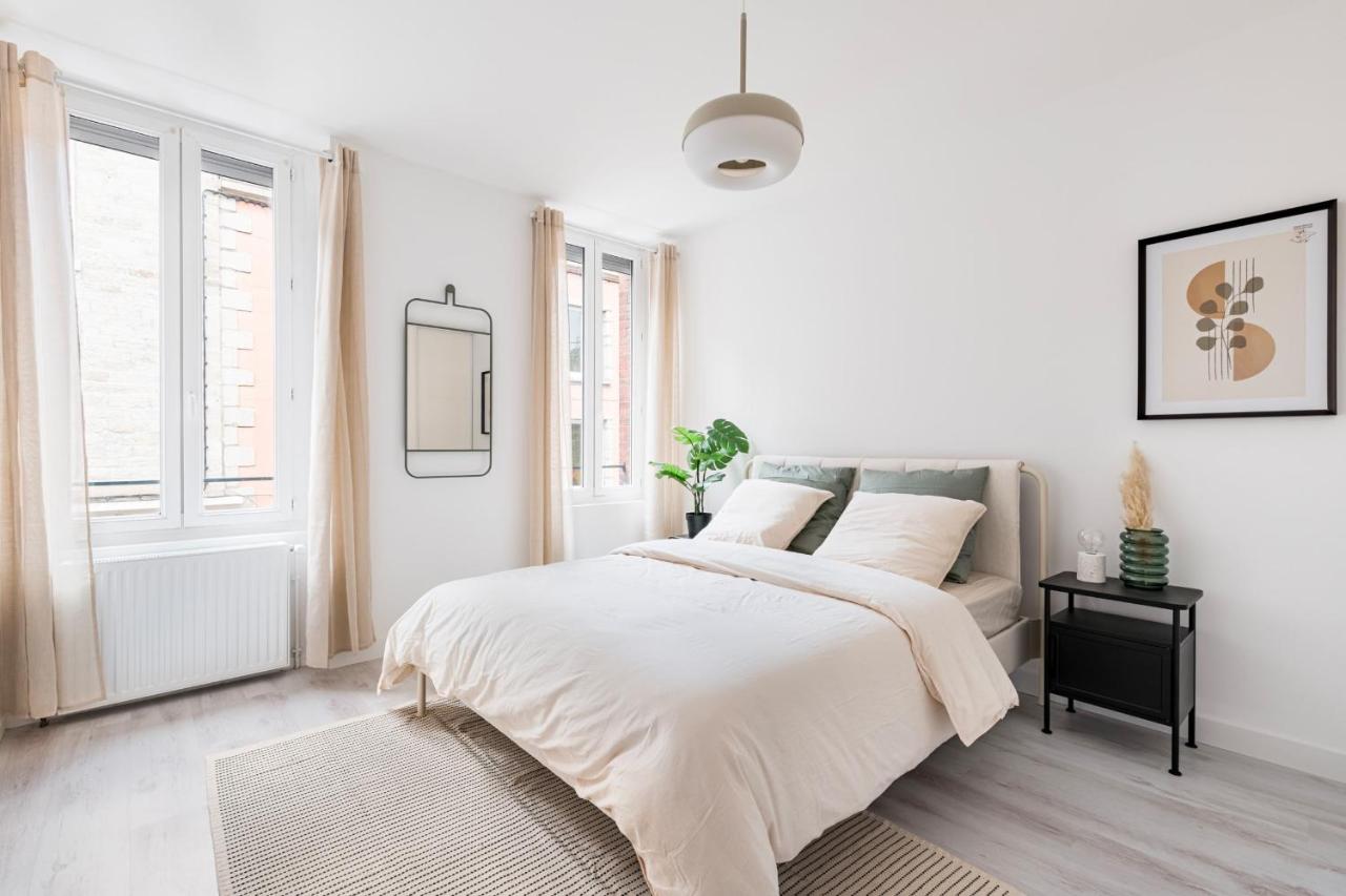 Beige Hospitalité - Mélisse Élégance et Sécurité au Cœur de Saint-Étienne - Chambres d’hôtes