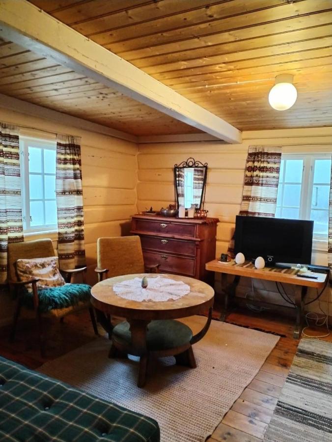 Idyllic cabin at Bjaarvatnet - Chambres d’hôtes