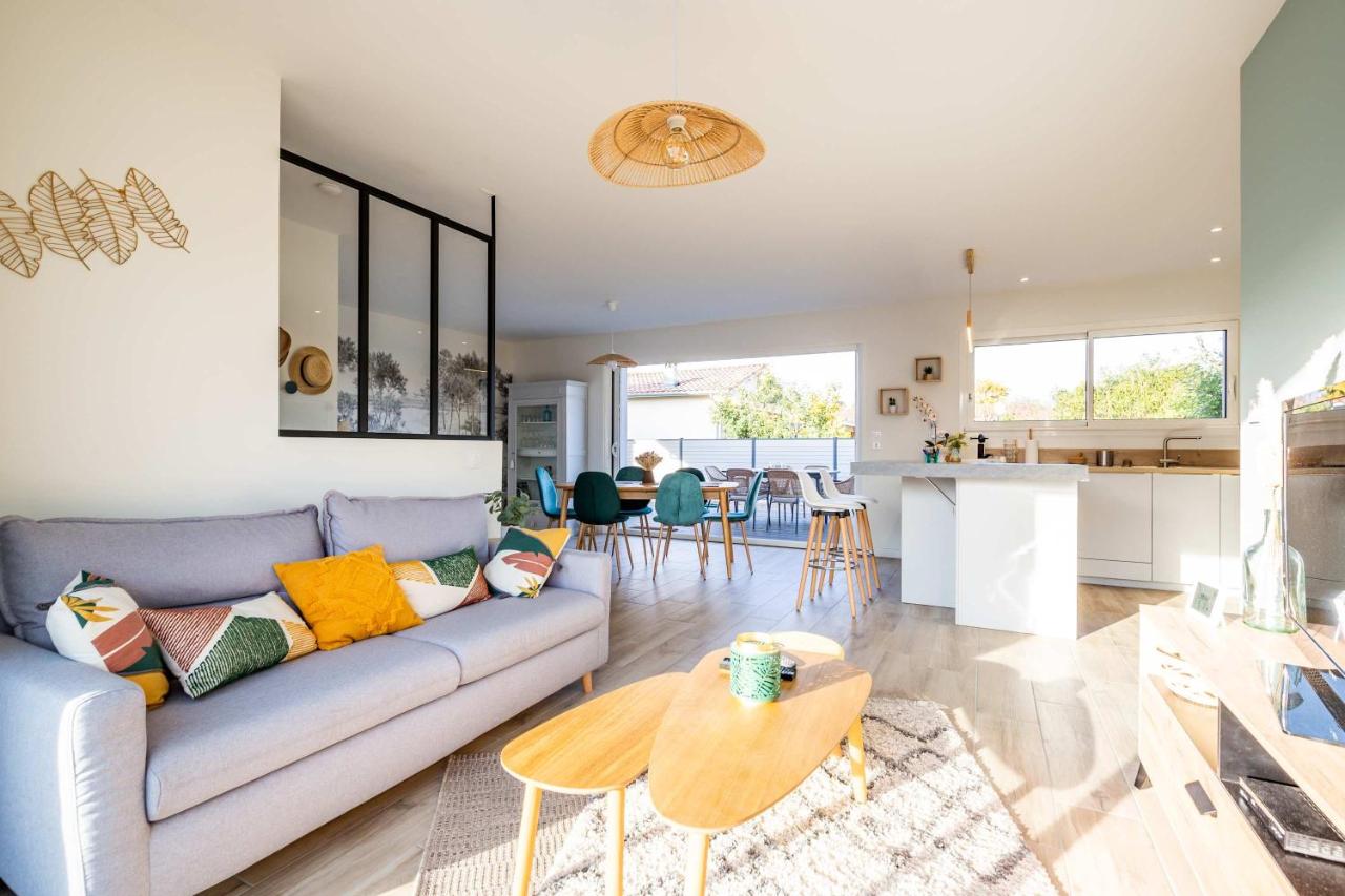Villa Nerida 500 M de la Plage - Chambres d’hôtes