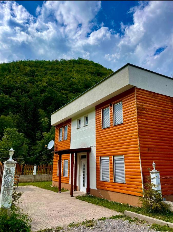 Villa Gryka - B&B Peć