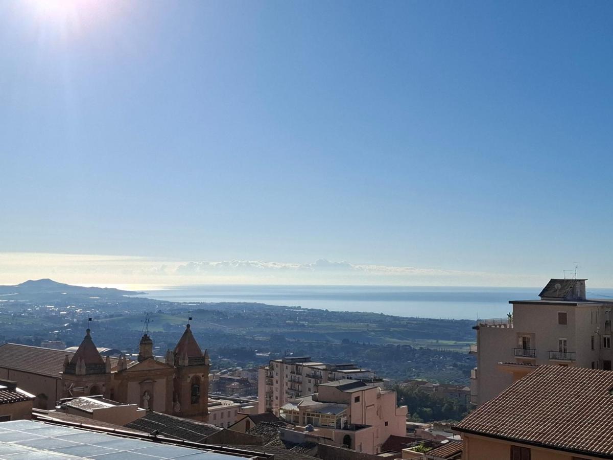 Deluxe Doppelzimmer mit Balkon und Meerblick