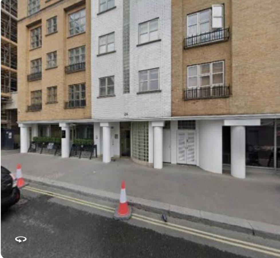 Luxury Two Bedroom Apartment in Bayswater - B&B London