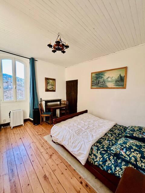 Studio au château de Lachau - Chambres d’hôtes