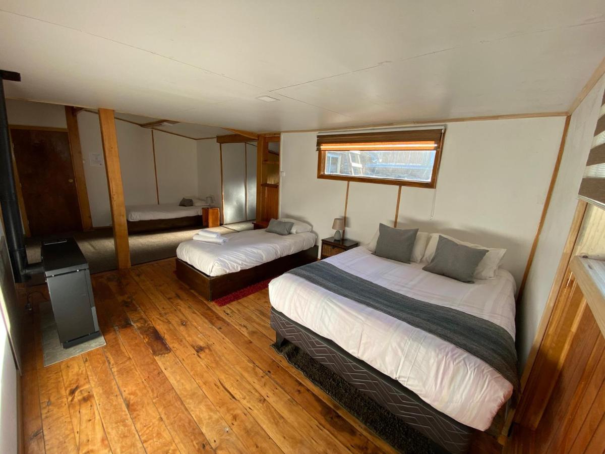 Quadruple Room with Private Bathroom