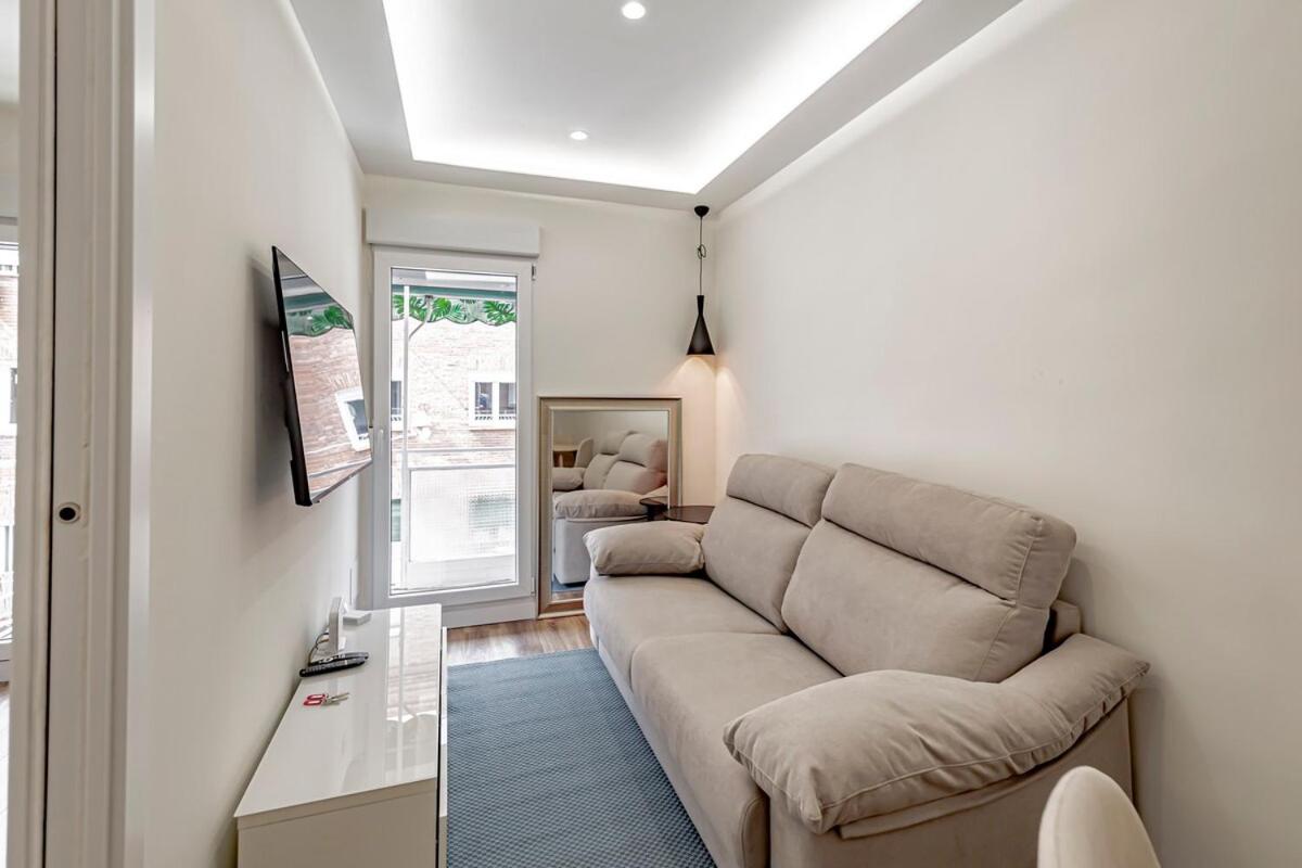 Campo Real Amazing new apartment 6pax - B&B Madrid