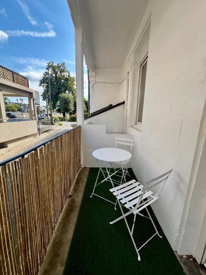 Casa Grivel #1 - T2 avec Clim et Balcon - Centre Ville - Bed and Breakfast