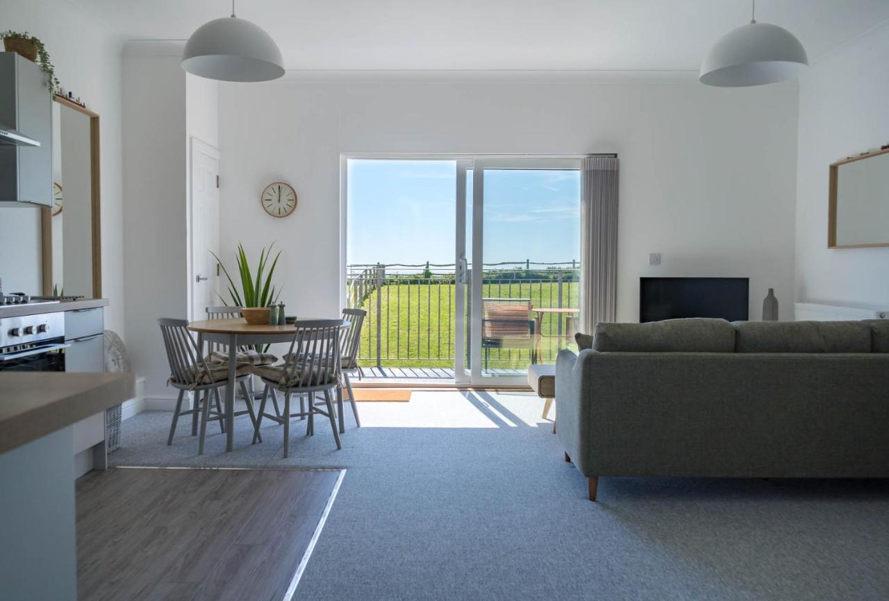 Brand New! 'Just the two of us' - Bed and Breakfast