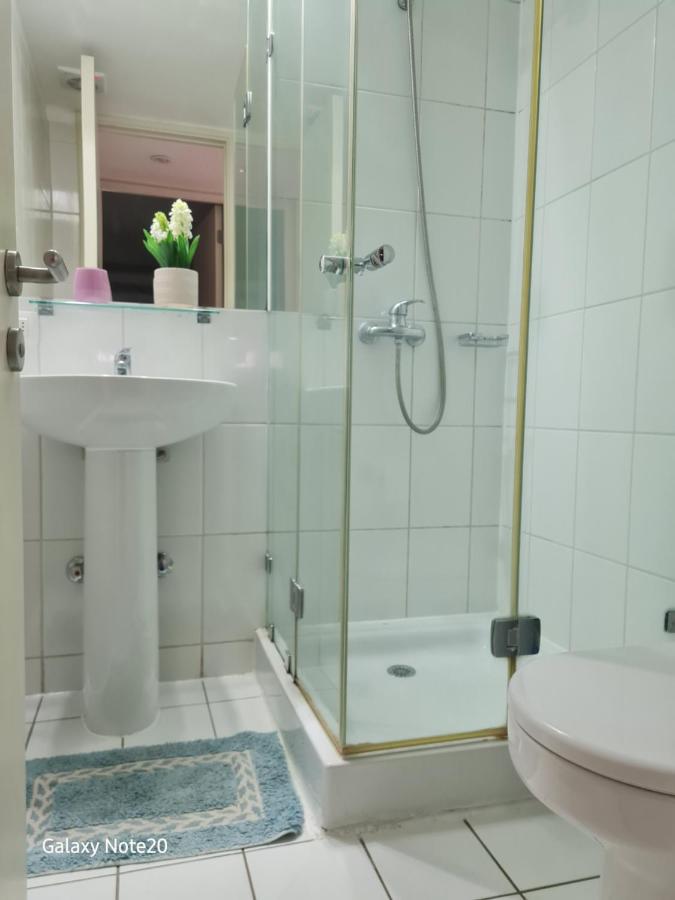 Appartamento con 2 Camere da Letto, Balcone e Vista mare