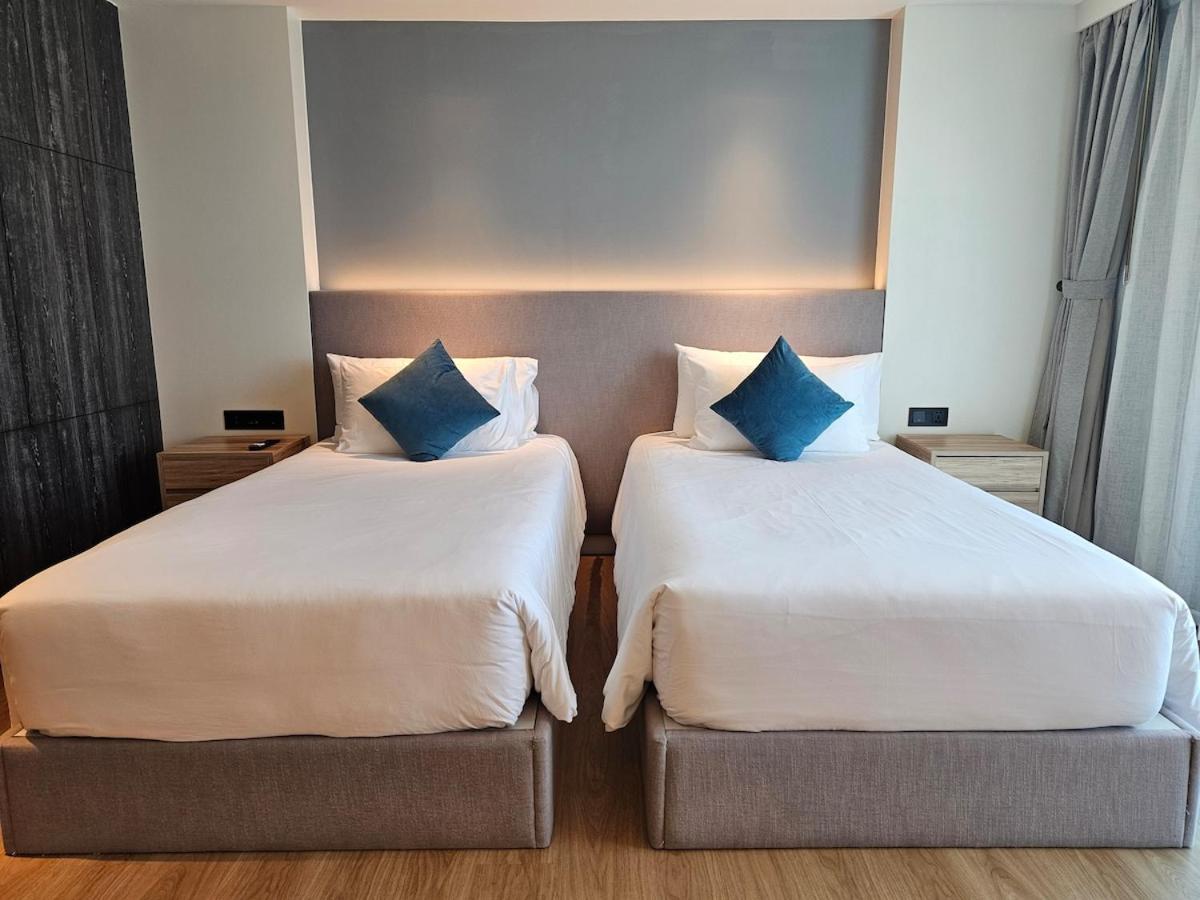 Modern studio 5-star 3 pools gym - B&B
