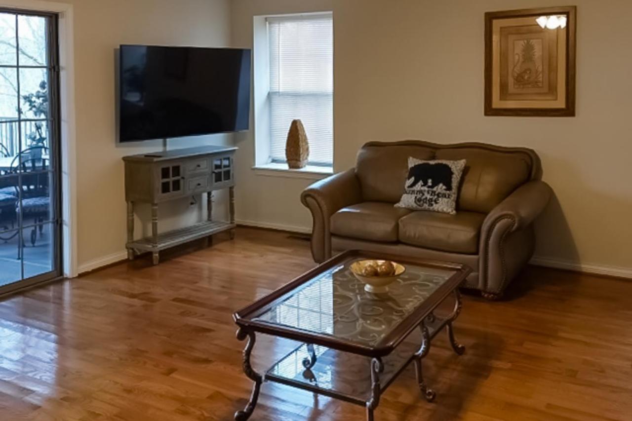 Skinny Bear Lodge - B&B Sevierville