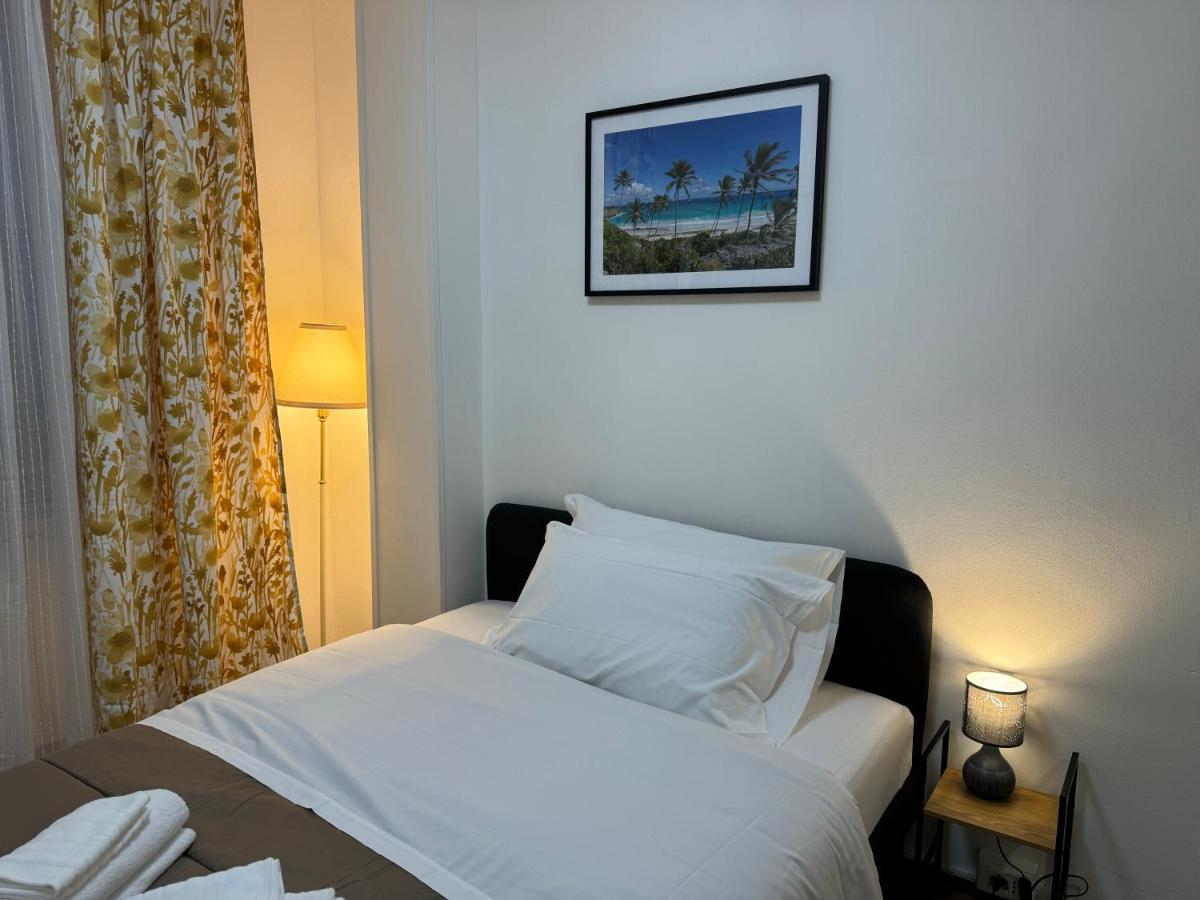 Economy Double Room with Private Bathroom