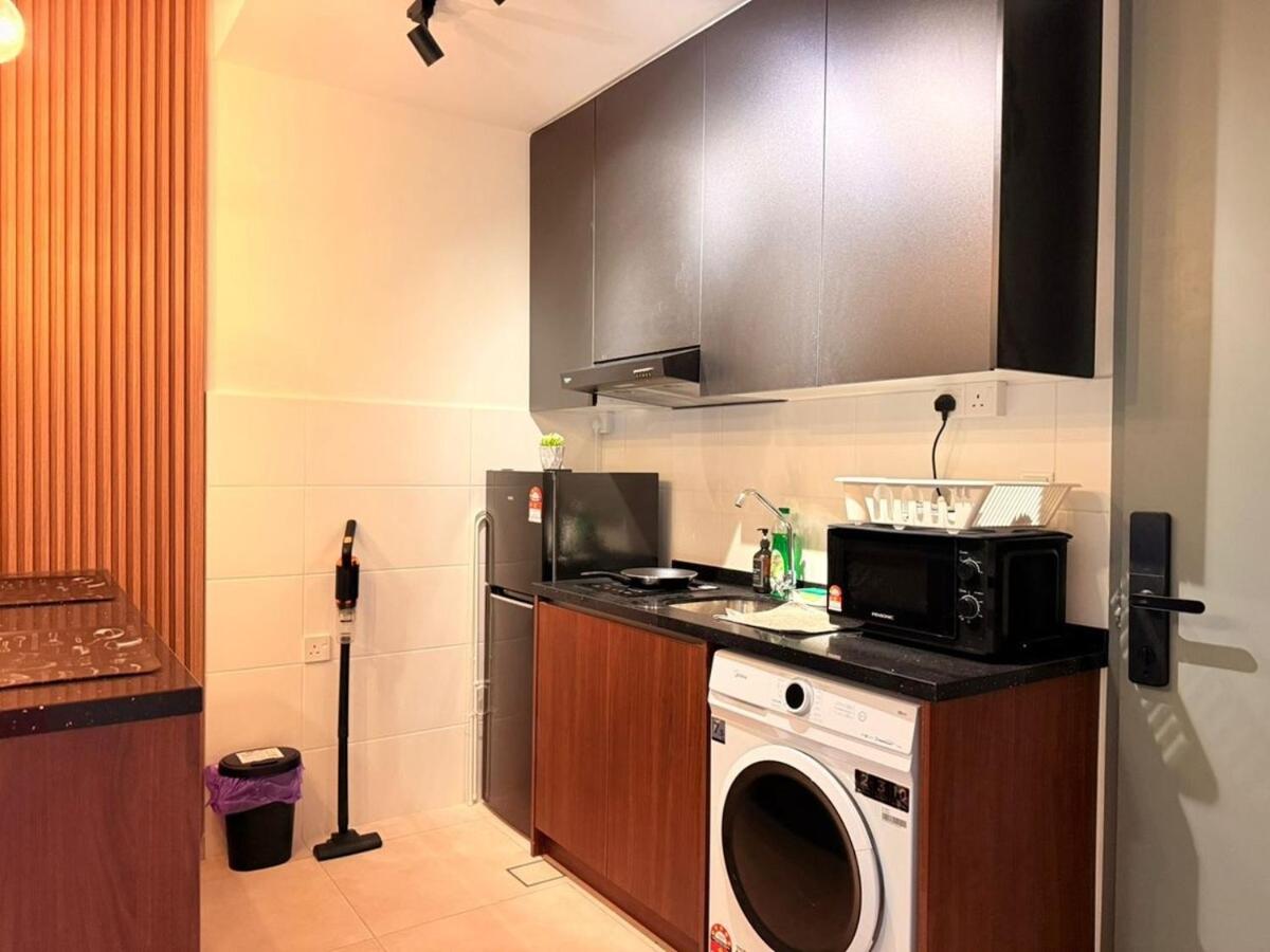 New 2Room 5pax 3min walk to mrt n farm in the city A0725 - Ferienwohnung Seri Kembangan
