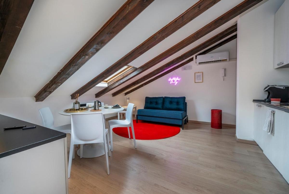 Mansarda Piazzale Chiavris - A Casa Tua - Chambres d’hôtes